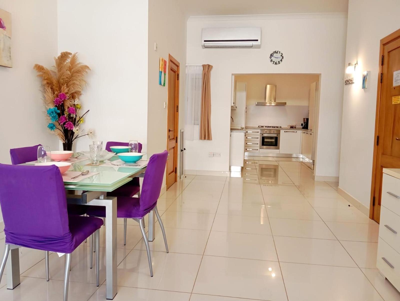 Modern Apartment In The Heart Of Sliema Steps From The Seafront Екстер'єр фото